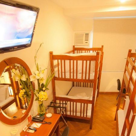 Townhouse Oak Avitel Hotel Near Osmena Highway, Pnr Pasay Station, Metro Manila San Pedro Makati Exterior foto