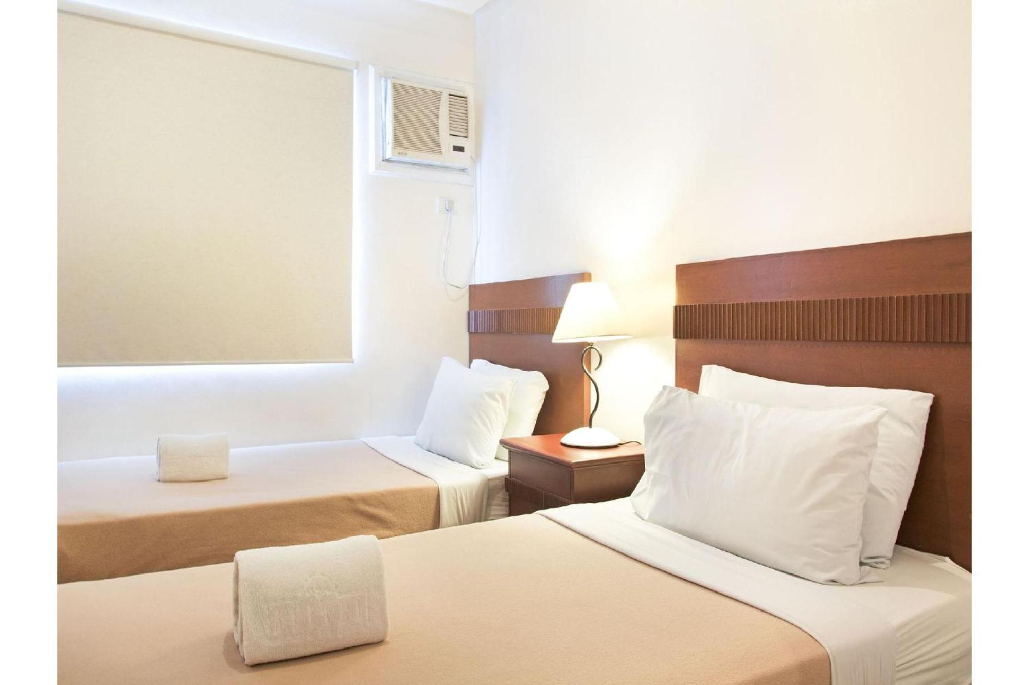 Townhouse Oak Avitel Hotel Near Osmena Highway, Pnr Pasay Station, Metro Manila San Pedro Makati Exterior foto
