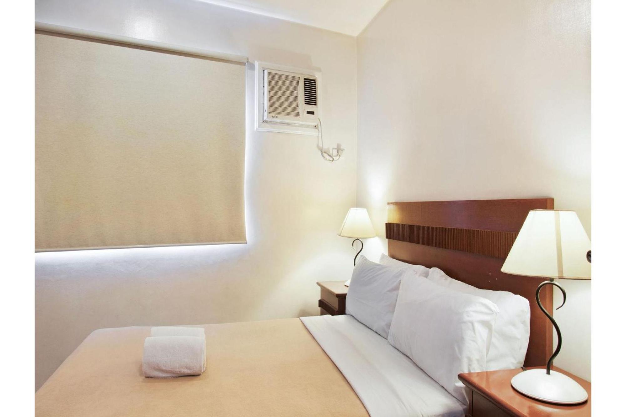 Townhouse Oak Avitel Hotel Near Osmena Highway, Pnr Pasay Station, Metro Manila San Pedro Makati Exterior foto