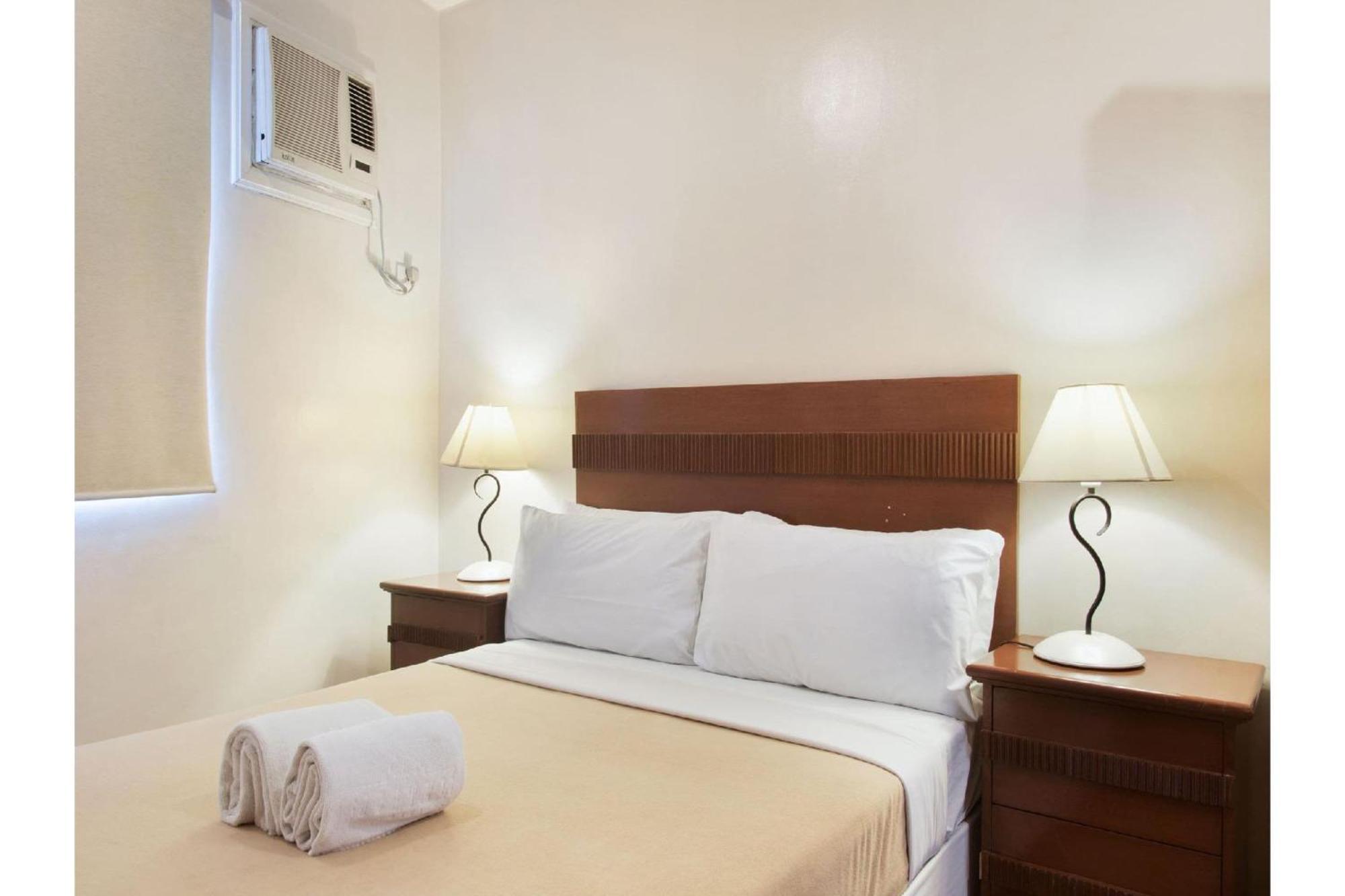 Townhouse Oak Avitel Hotel Near Osmena Highway, Pnr Pasay Station, Metro Manila San Pedro Makati Exterior foto